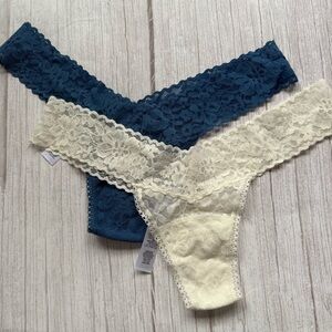 Hanky Panky Signature Lace Low Rise Thong